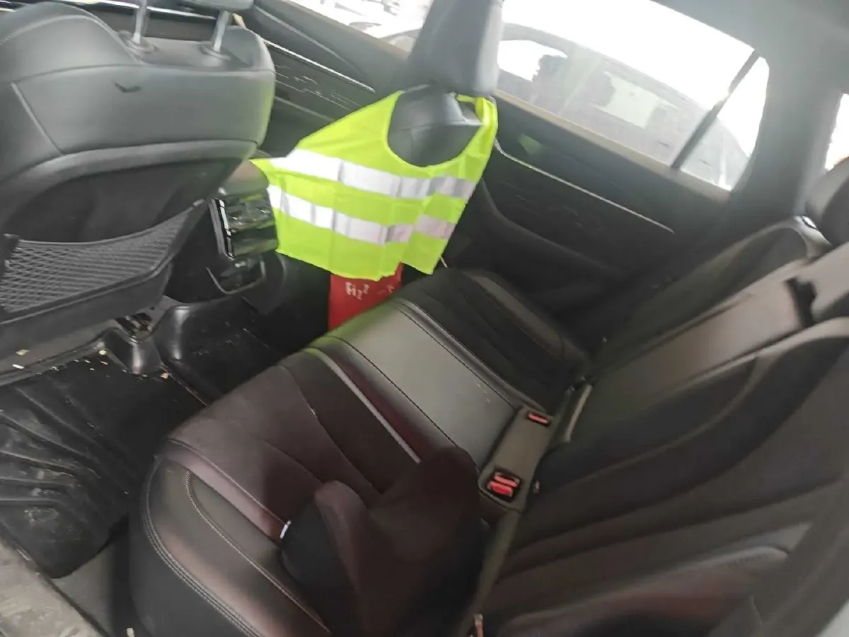 2022 Citroen C5 X 1.6T 175HP L4 8AT,autocango,china used car exporter,china ev exporter,chinese used car exporter,chinese used ev exporter