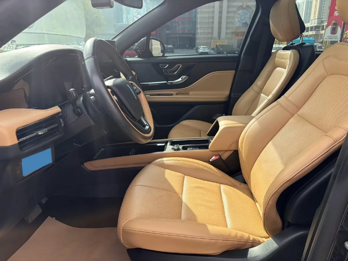 2022 Lincoln Corsair 2.0T 245HP L4 8AT,autocango,china used car exporter,china ev exporter,chinese used car exporter,chinese used ev exporter