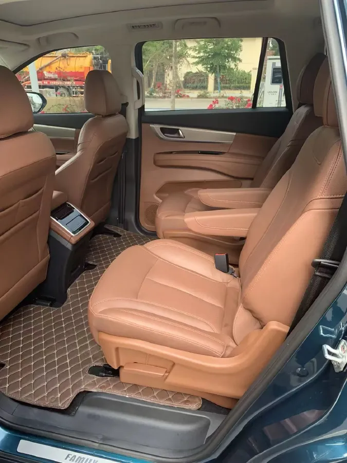 2020 HaiMa 7X 1.6T 195HP L4 6AT,autocango,china used car exporter,china ev exporter,chinese used car exporter,chinese used ev exporter