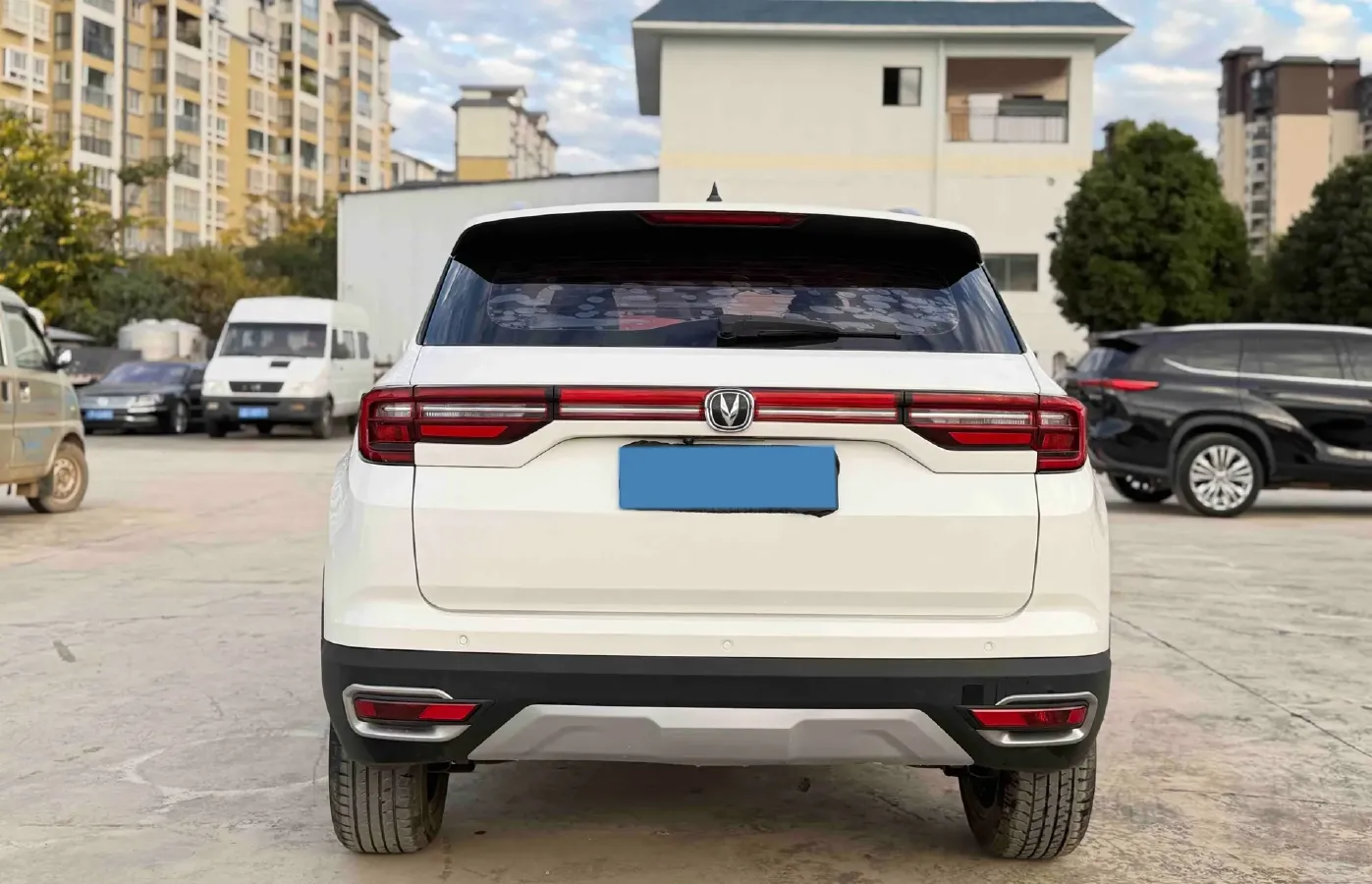 2019 ChangAn CS35 Plus 1.6L 128HP L4 5MT,autocango,china used car exporter,china ev exporter,chinese used car exporter,chinese used ev exporter