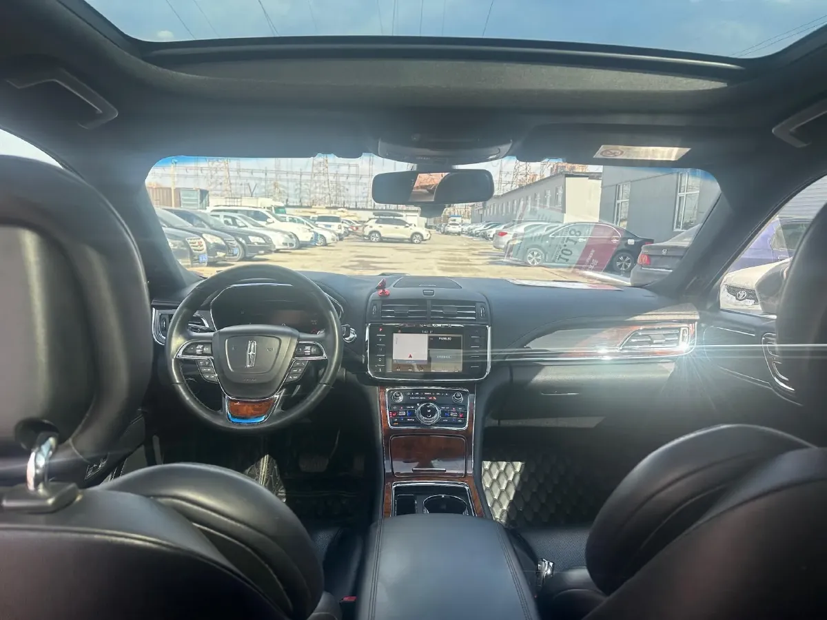 2018 Lincoln Continental 2.0T 261HP L4 6AT,autocango,china used car exporter,china ev exporter,chinese used car exporter,chinese used ev exporter