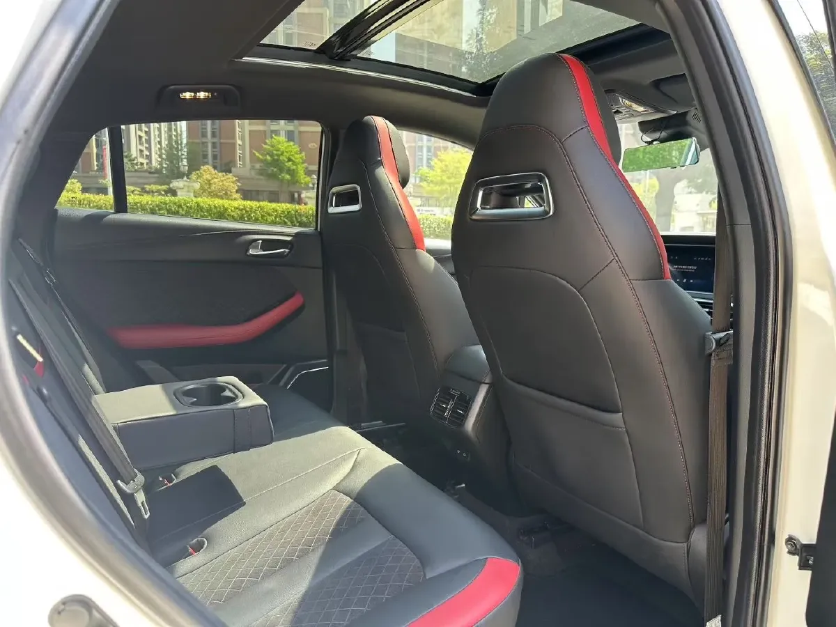 2020 GAC Trumpchi GS4 COUPE 1.5T 169HP L4 7DCT,autocango,china used car exporter,china ev exporter,chinese used car exporter,chinese used ev exporter