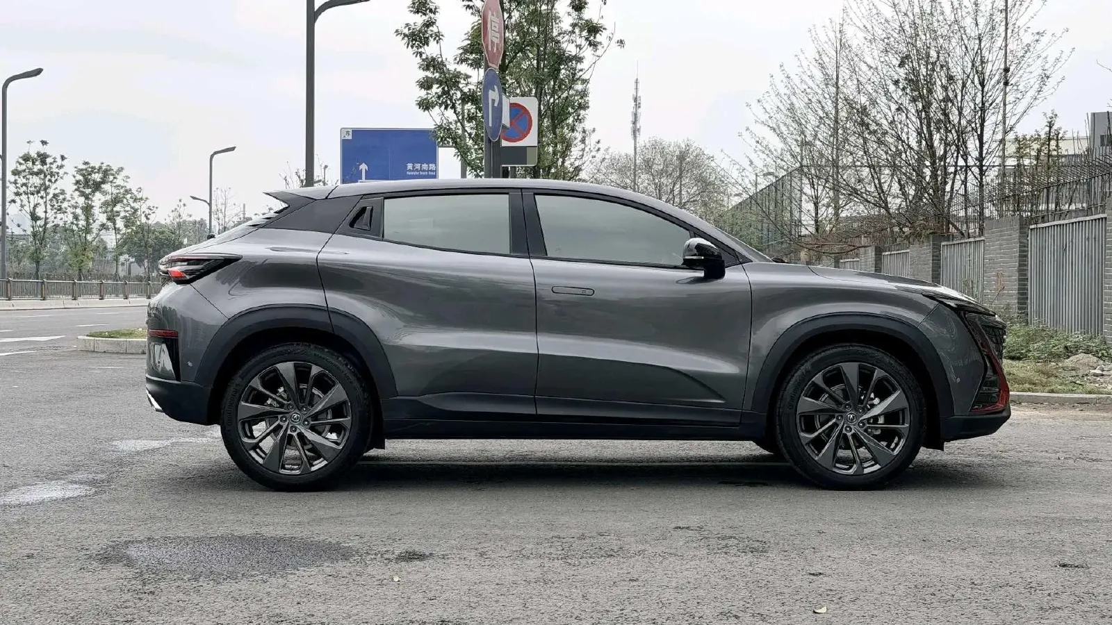 2020 ChangAn UNI-T 1.5T 180HP L4 7DCT,autocango,china used car exporter,china ev exporter,chinese used car exporter,chinese used ev exporter