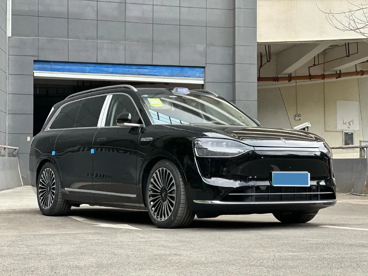 2025 AITO AITO M9 REEV 160HP REEV 52KWH,autocango,china used car exporter,china ev exporter,chinese used car exporter,chinese used ev exporter