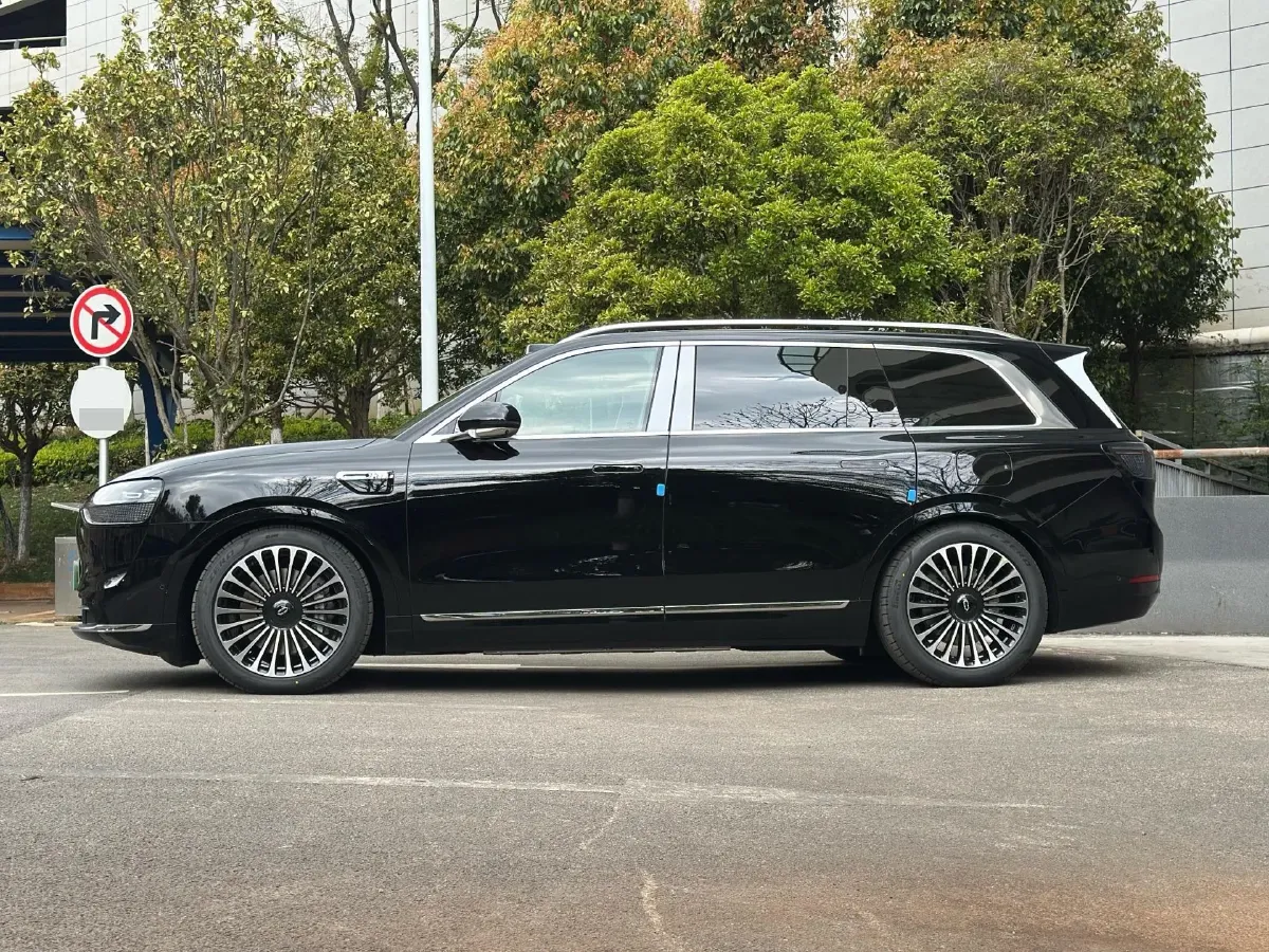 2025 AITO AITO M9 REEV 160HP REEV 52KWH,autocango,china used car exporter,china ev exporter,chinese used car exporter,chinese used ev exporter