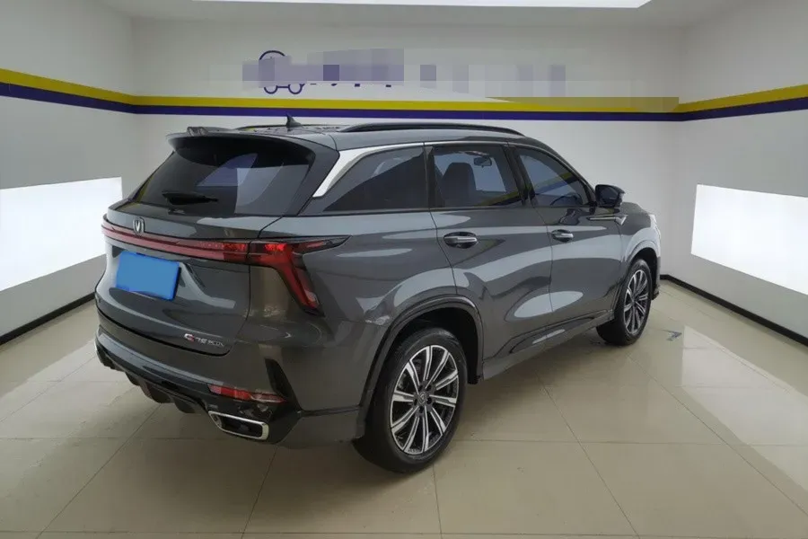 2023 ChangAn CS75 Plus 1.5T 188HP L4 8AT,autocango,china used car exporter,china ev exporter,chinese used car exporter,chinese used ev exporter