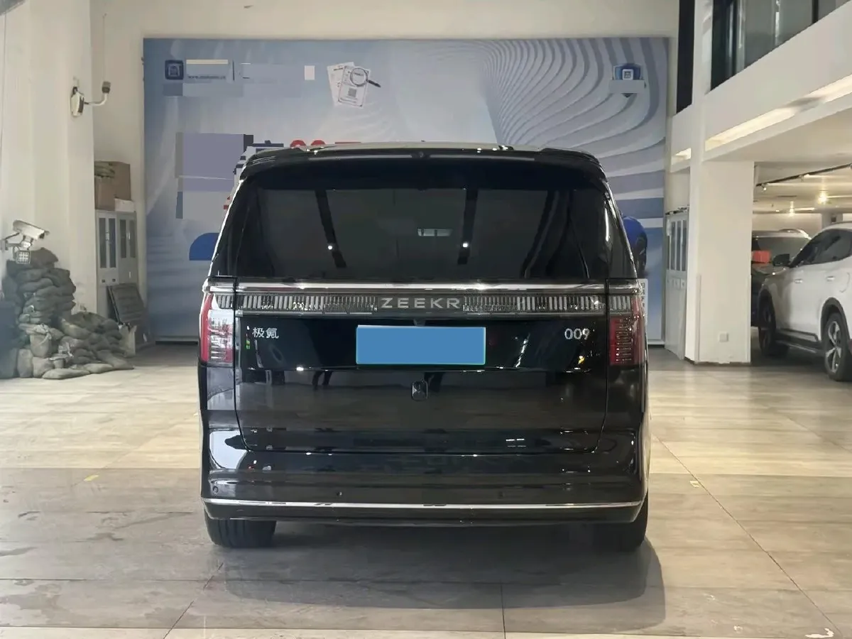 2024 Zeekr 009 BEV 108KWH,autocango,china used car exporter,china ev exporter,chinese used car exporter,chinese used ev exporter