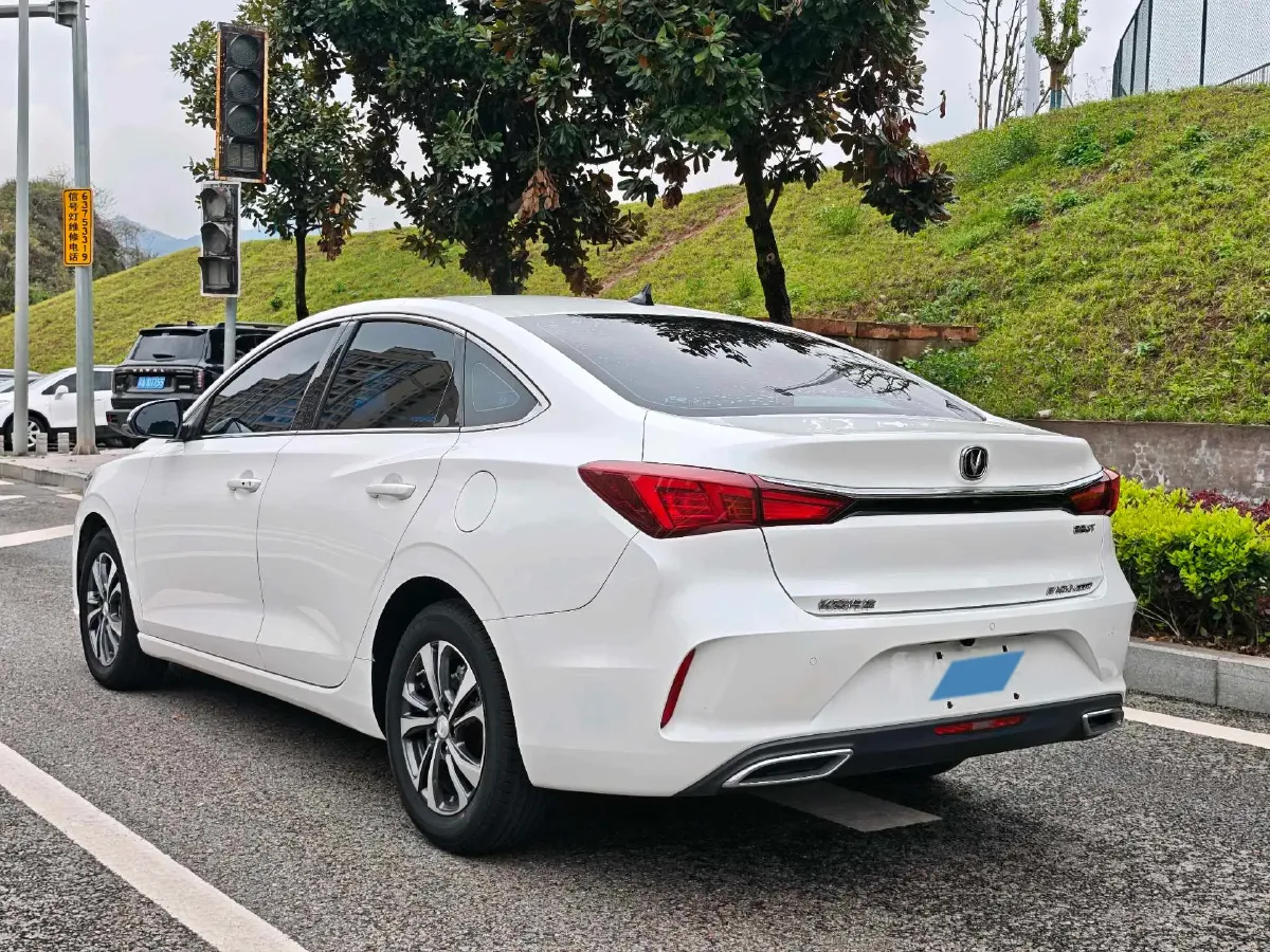 2021 ChangAn Eado 1.4T 160HP L4 7DCT,autocango,china used car exporter,china ev exporter,chinese used car exporter,chinese used ev exporter