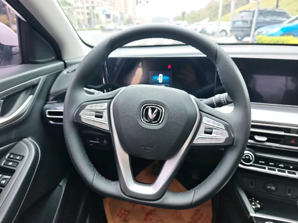 2021 ChangAn Eado 1.4T 160HP L4 7DCT,autocango,china used car exporter,china ev exporter,chinese used car exporter,chinese used ev exporter