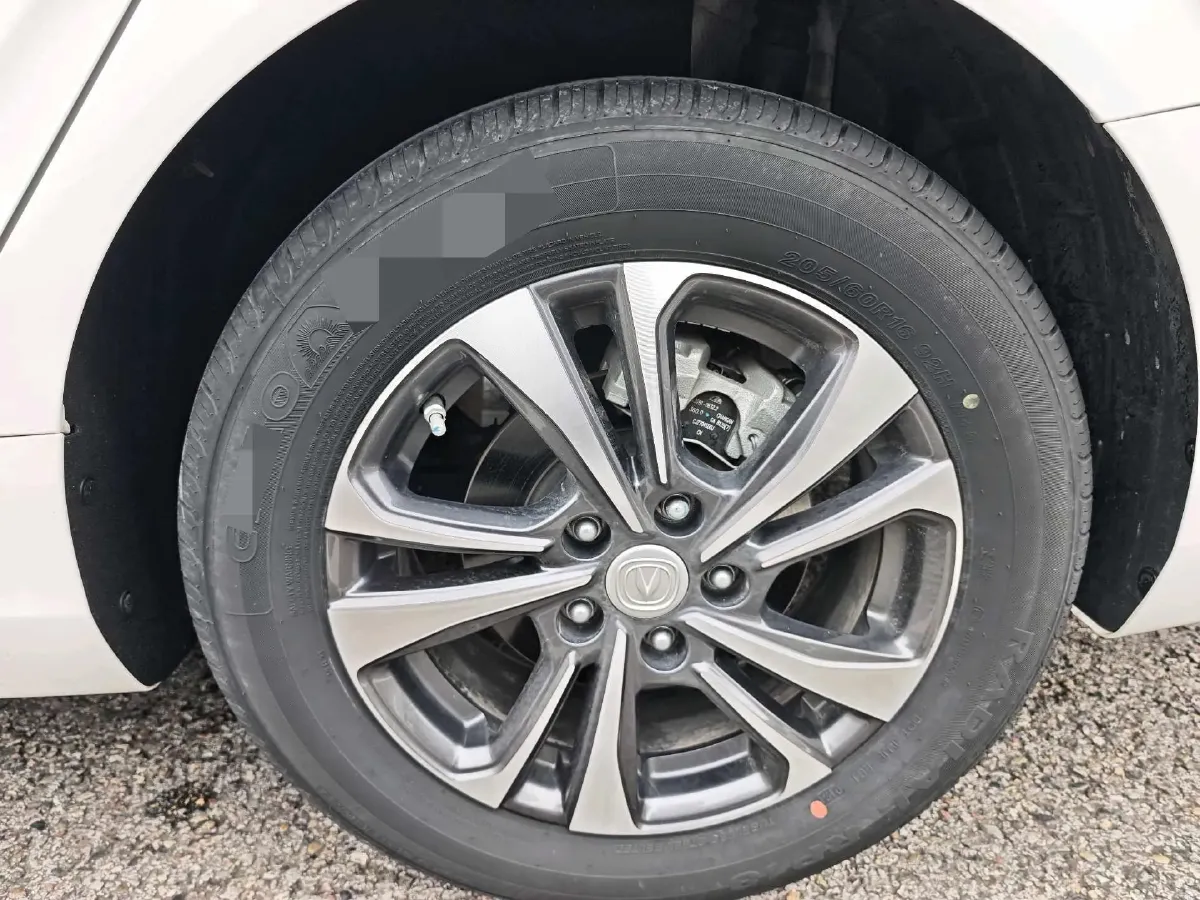 2021 ChangAn Eado 1.4T 160HP L4 7DCT,autocango,china used car exporter,china ev exporter,chinese used car exporter,chinese used ev exporter