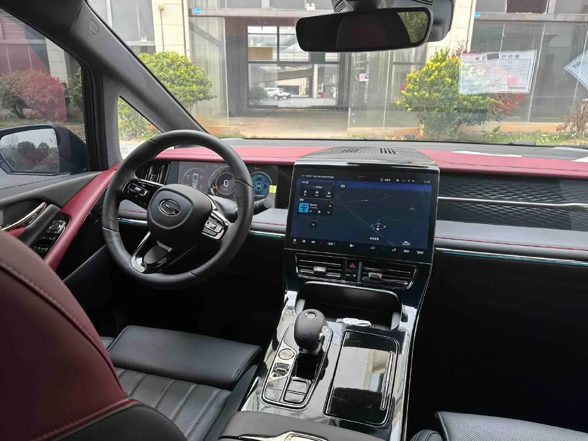 2024 GAC Trumpchi M8 2.0T 252HP L4 8AT,autocango,china used car exporter,china ev exporter,chinese used car exporter,chinese used ev exporter