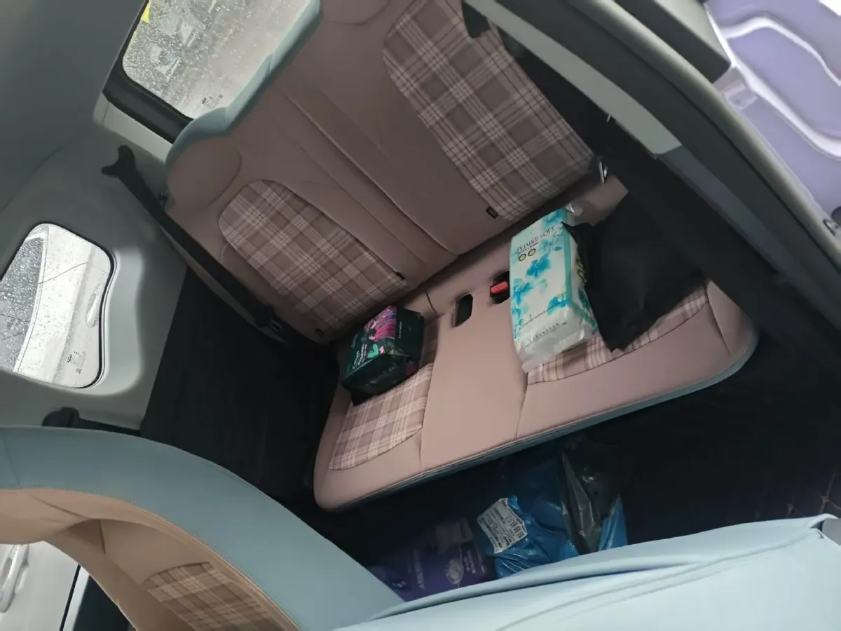 2025 Chery QQ Ice Cream BEV 13.98KWH,autocango,china used car exporter,china ev exporter,chinese used car exporter,chinese used ev exporter