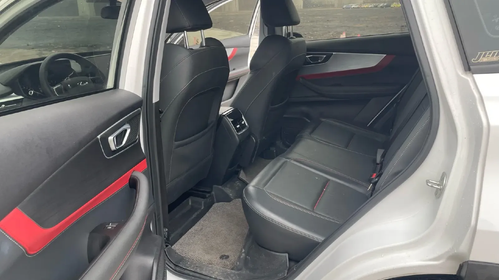 2022 Chery Tiggo 7 1.5T 156HP L4 CVT,autocango,china used car exporter,china ev exporter,chinese used car exporter,chinese used ev exporter