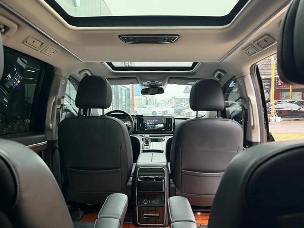 2021 GAC Trumpchi M8 2.0T 252HP L4 8AT,autocango,china used car exporter,china ev exporter,chinese used car exporter,chinese used ev exporter