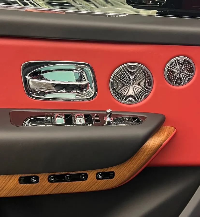 2018 Rolls-Royce Cullinan 6.7T 571HP V12 8AT,autocango,china used car exporter,china ev exporter,chinese used car exporter,chinese used ev exporter