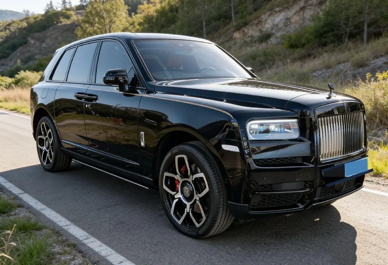 2018 Rolls-Royce Cullinan 6.7T 571HP V12 8AT,autocango,china used car exporter,china ev exporter,chinese used car exporter,chinese used ev exporter