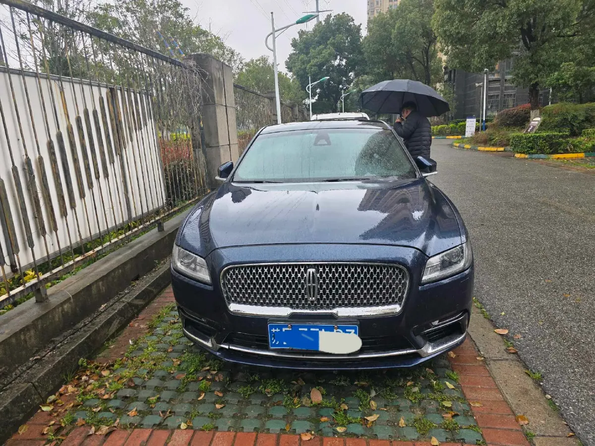 2017 Lincoln Continental 2.0T 261HP L4 6AT,autocango,china used car exporter,china ev exporter,chinese used car exporter,chinese used ev exporter