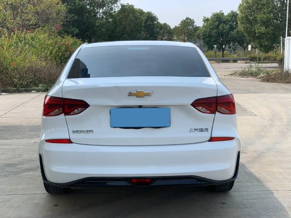 2023 Chevrolet Monza 1.5L 113HP L4 6DCT,autocango,china used car exporter,china ev exporter,chinese used car exporter,chinese used ev exporter