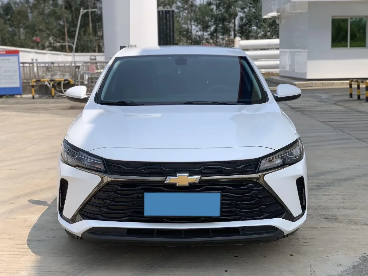 2023 Chevrolet Monza 1.5L 113HP L4 6DCT,autocango,china used car exporter,china ev exporter,chinese used car exporter,chinese used ev exporter