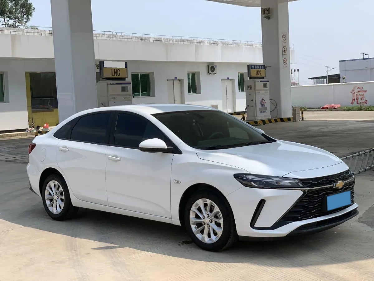 2023 Chevrolet Monza 1.5L 113HP L4 6DCT,autocango,china used car exporter,china ev exporter,chinese used car exporter,chinese used ev exporter