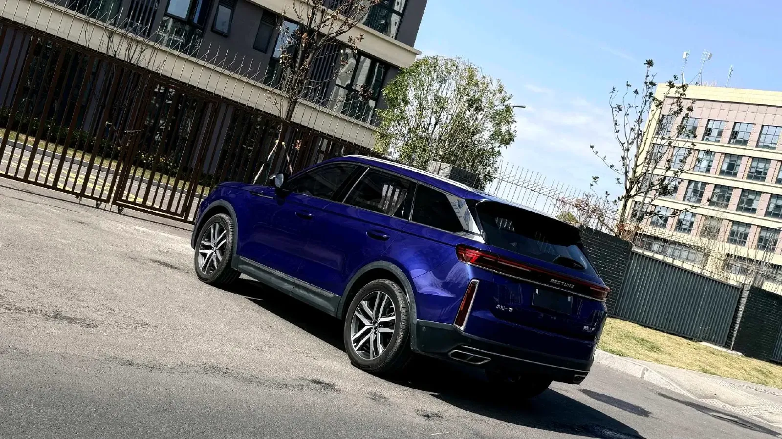 2020 Bestune T99 2.0T 224HP L4 6AT,autocango,china used car exporter,china ev exporter,chinese used car exporter,chinese used ev exporter