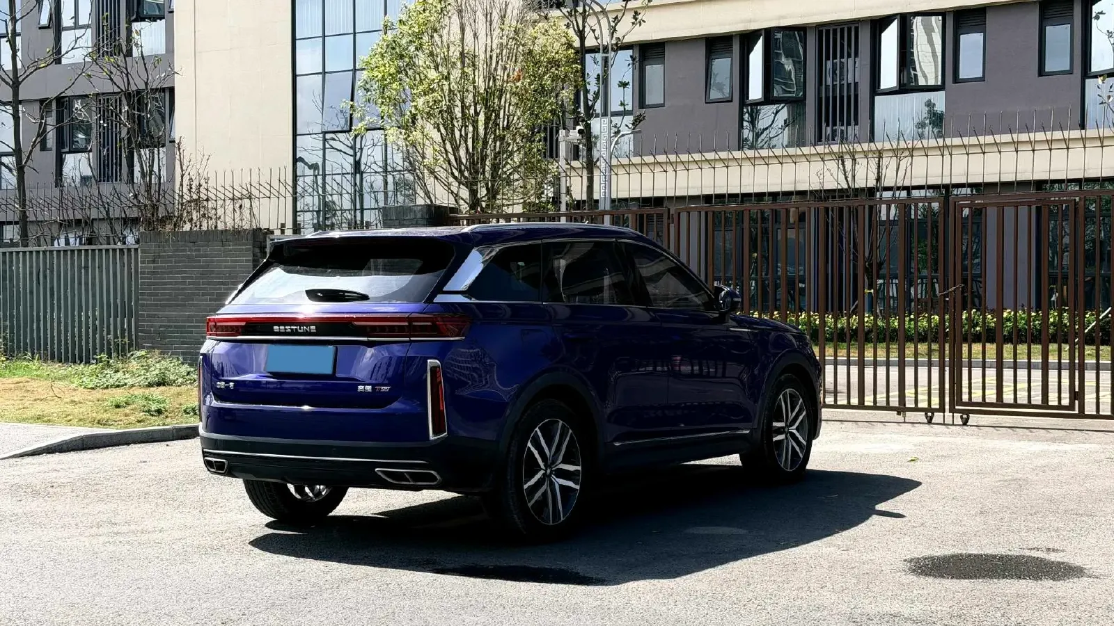 2020 Bestune T99 2.0T 224HP L4 6AT,autocango,china used car exporter,china ev exporter,chinese used car exporter,chinese used ev exporter