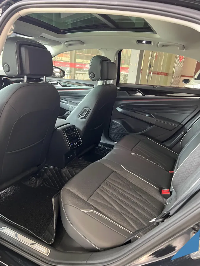 2022 Xpeng P7 BEV 60.2KWH,autocango,china used car exporter,china ev exporter,chinese used car exporter,chinese used ev exporter