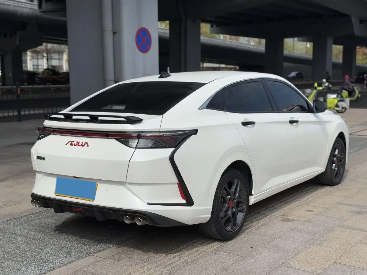 2021 DongFeng Aeolus YiXuan 1.5T 150HP L4 6DCT,autocango,china used car exporter,china ev exporter,chinese used car exporter,chinese used ev exporter