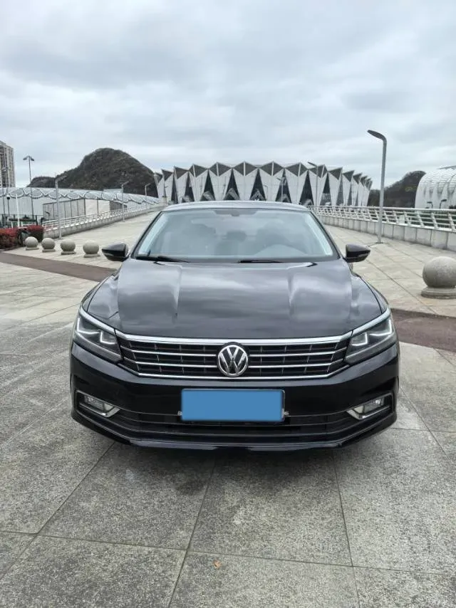 2017 Volkswagen Passat 1.8T 180HP L4 7DCT,autocango,china used car exporter,china ev exporter,chinese used car exporter,chinese used ev exporter