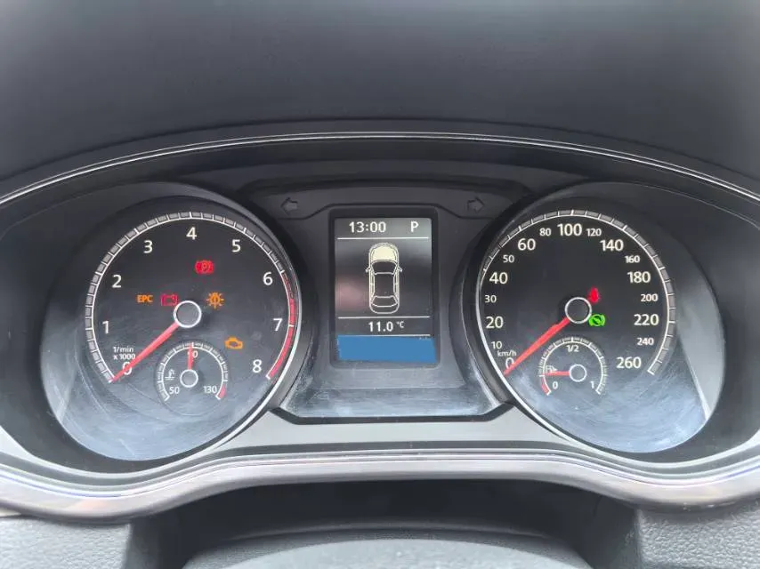 2017 Volkswagen Passat 1.8T 180HP L4 7DCT,autocango,china used car exporter,china ev exporter,chinese used car exporter,chinese used ev exporter