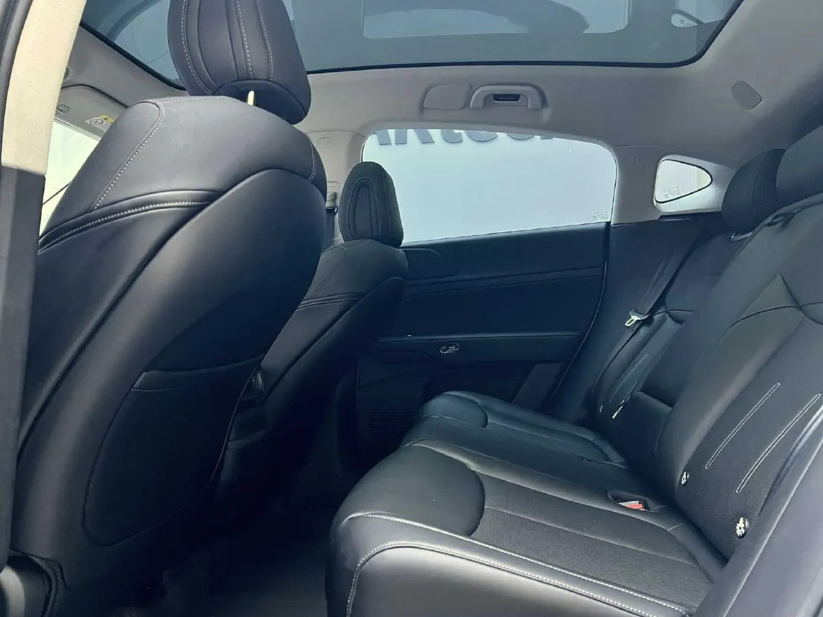 2024 Xpeng G6 BEV 66KWH,autocango,china used car exporter,china ev exporter,chinese used car exporter,chinese used ev exporter