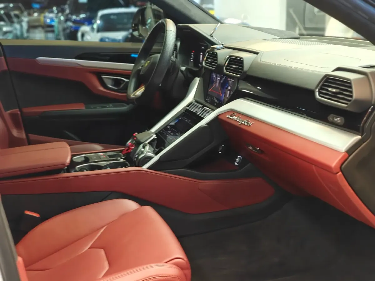 2018 Lamborghini Urus 4.0T 650HP V8 8AT,autocango,china used car exporter,china ev exporter,chinese used car exporter,chinese used ev exporter