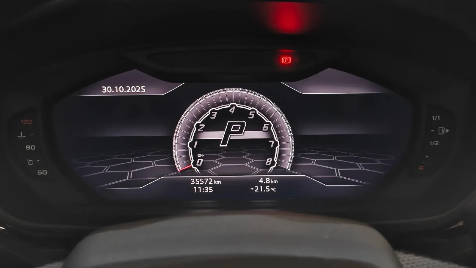 2018 Lamborghini Urus 4.0T 650HP V8 8AT,autocango,china used car exporter,china ev exporter,chinese used car exporter,chinese used ev exporter