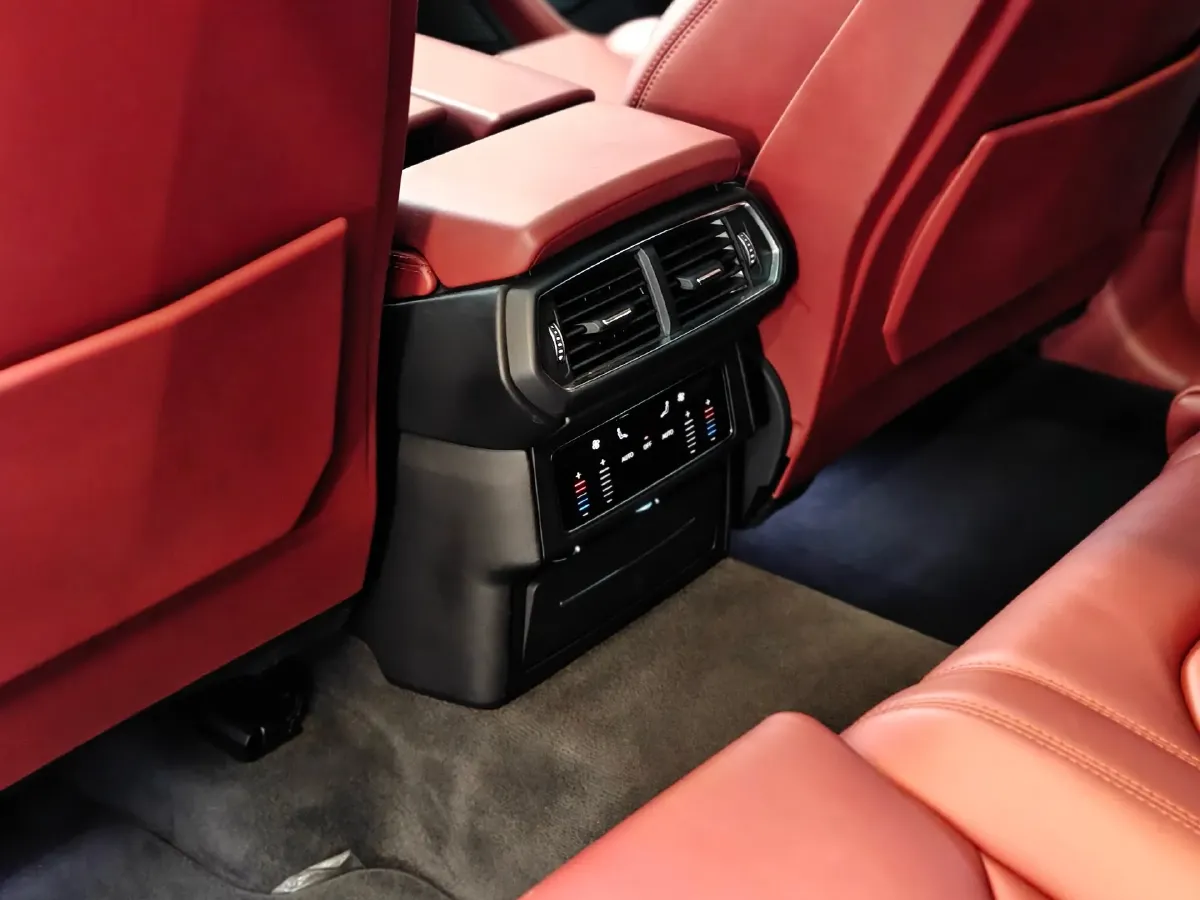 2018 Lamborghini Urus 4.0T 650HP V8 8AT,autocango,china used car exporter,china ev exporter,chinese used car exporter,chinese used ev exporter