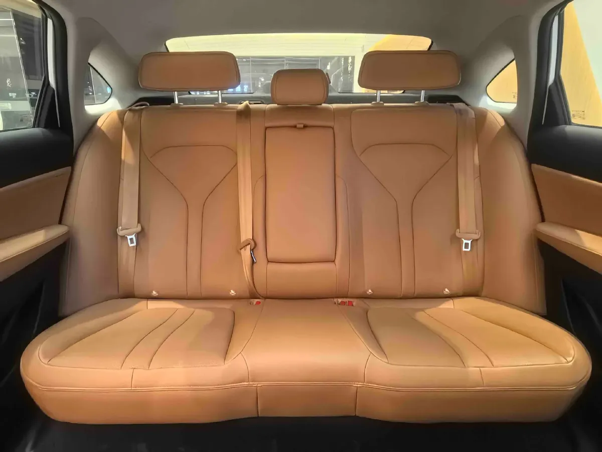 2024 Xpeng P5 BEV 55.4KWH,autocango,china used car exporter,china ev exporter,chinese used car exporter,chinese used ev exporter