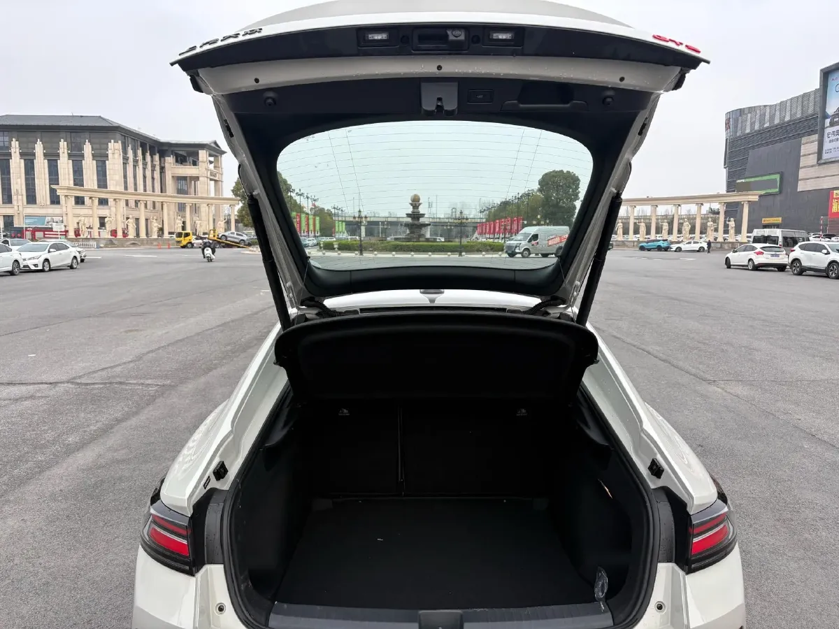 2026 Volkswagen Lamando 2.0T 220HP L4 7DCT,autocango,china used car exporter,china ev exporter,chinese used car exporter,chinese used ev exporter