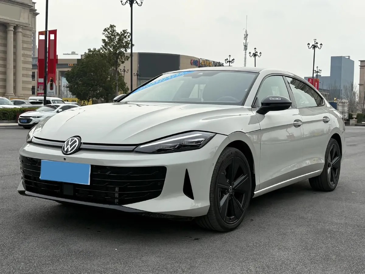 2026 Volkswagen Lamando 2.0T 220HP L4 7DCT,autocango,china used car exporter,china ev exporter,chinese used car exporter,chinese used ev exporter