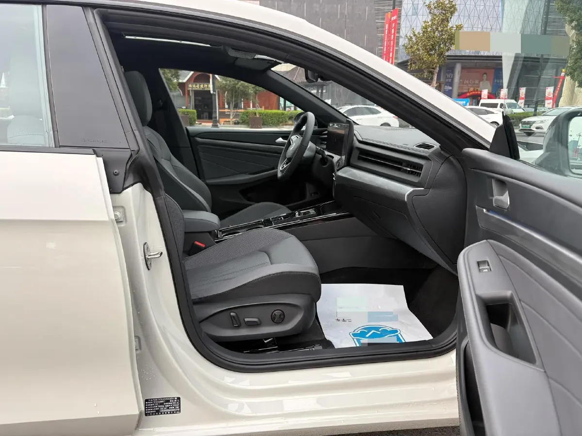 2026 Volkswagen Lamando 2.0T 220HP L4 7DCT,autocango,china used car exporter,china ev exporter,chinese used car exporter,chinese used ev exporter