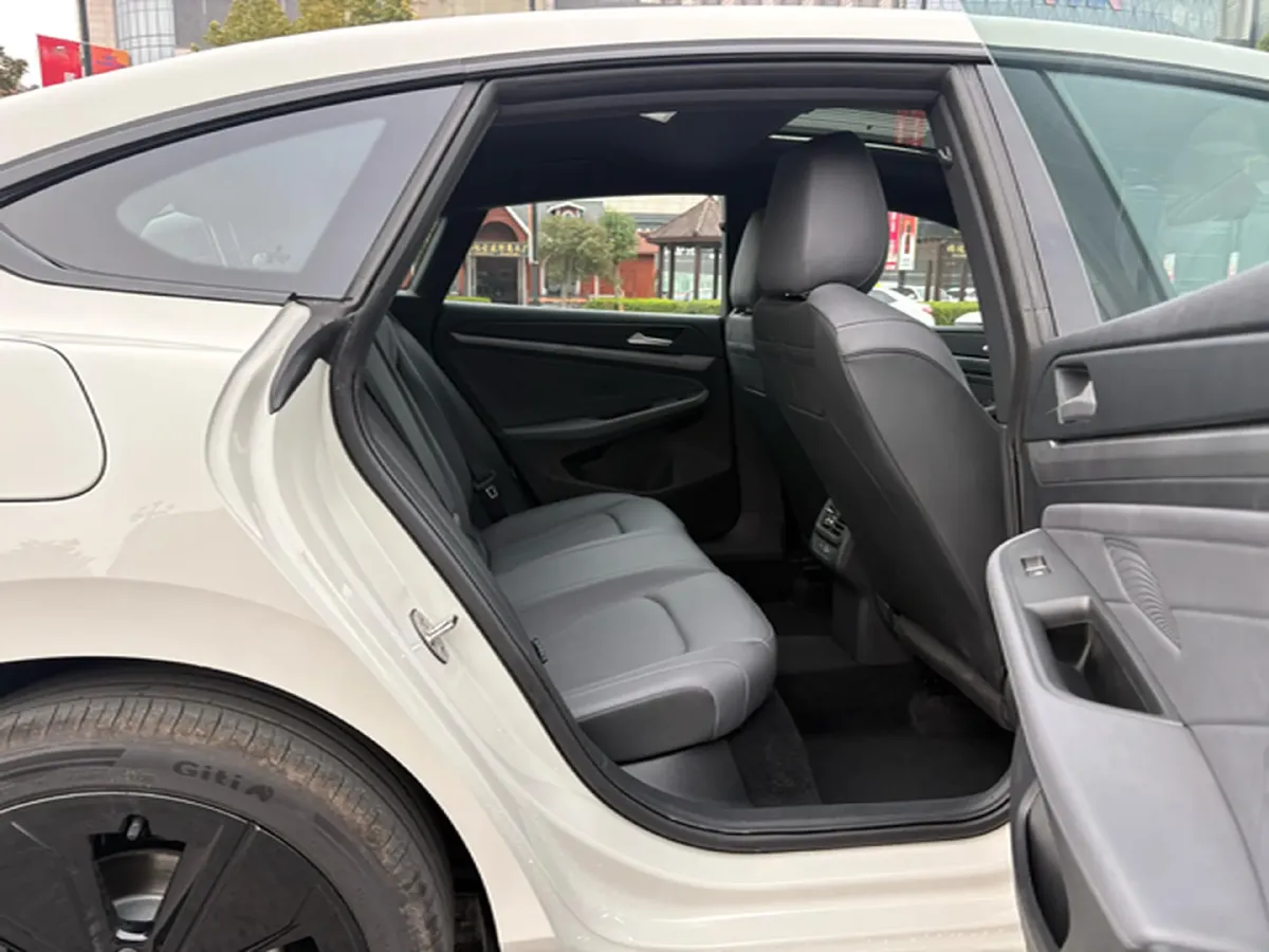 2026 Volkswagen Lamando 2.0T 220HP L4 7DCT,autocango,china used car exporter,china ev exporter,chinese used car exporter,chinese used ev exporter