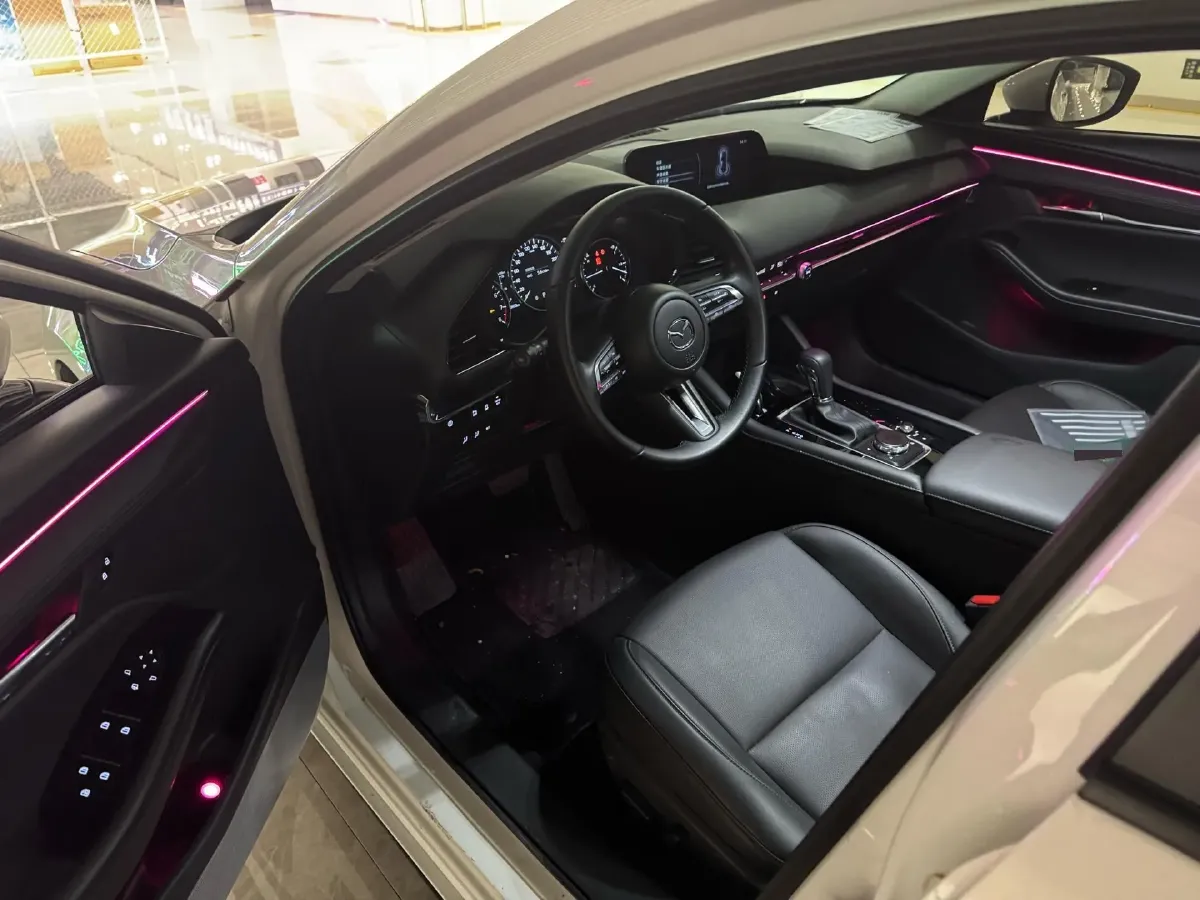 2025 Mazda 3 Axela 2.0L 158HP L4 6AT,autocango,china used car exporter,china ev exporter,chinese used car exporter,chinese used ev exporter