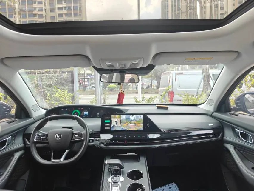 2023 ChangAn UNI-K 2.0T 233HP L4 8AT,autocango,china used car exporter,china ev exporter,chinese used car exporter,chinese used ev exporter