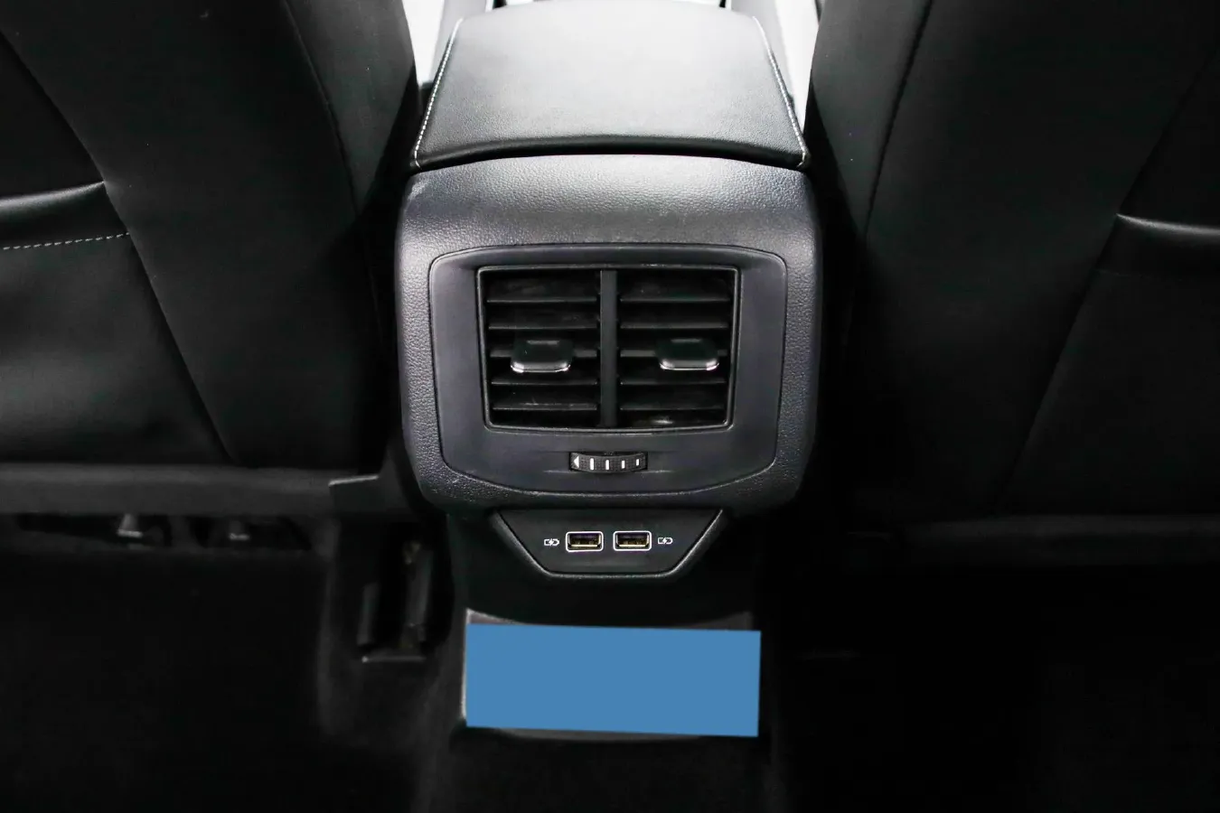 2023 Volkswagen T-Roc 1.4T 150HP L4 7DCT,autocango,china used car exporter,china ev exporter,chinese used car exporter,chinese used ev exporter