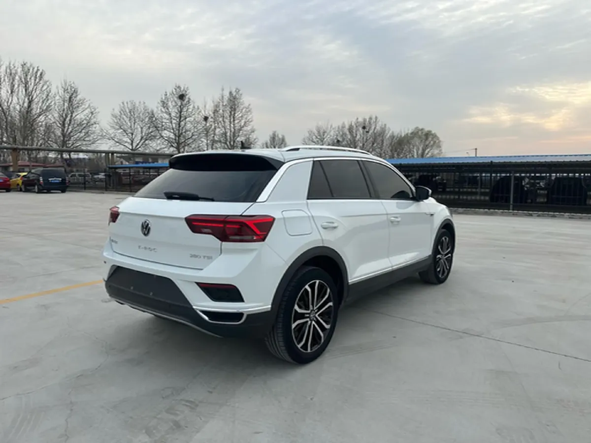 2022 Volkswagen T-Roc 1.4T 150HP L4 7DCT,autocango,china used car exporter,china ev exporter,chinese used car exporter,chinese used ev exporter