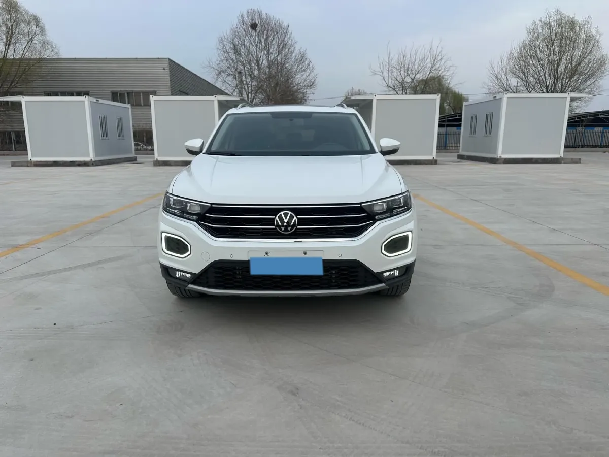 2022 Volkswagen T-Roc 1.4T 150HP L4 7DCT,autocango,china used car exporter,china ev exporter,chinese used car exporter,chinese used ev exporter
