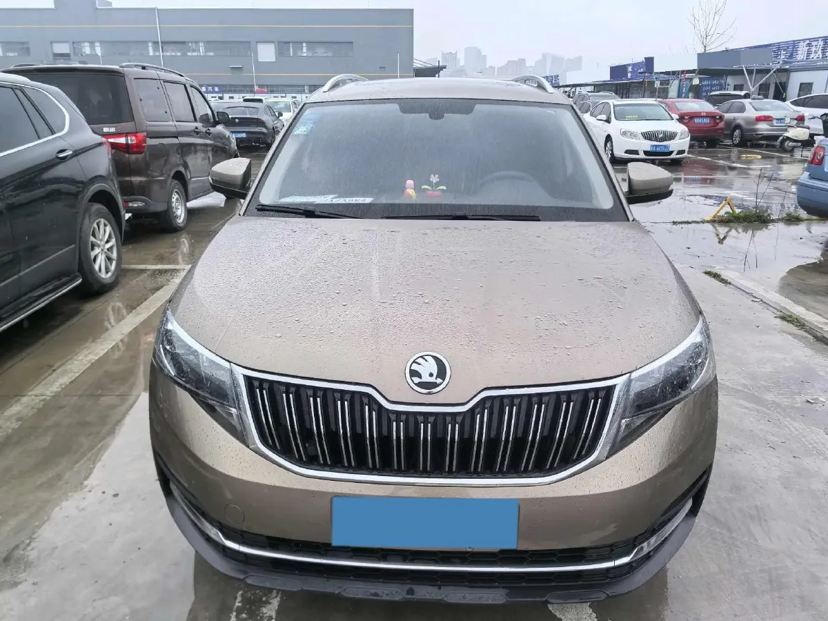2020 Skoda Kamiq 1.5L 112HP L4 6AT,autocango,china used car exporter,china ev exporter,chinese used car exporter,chinese used ev exporter