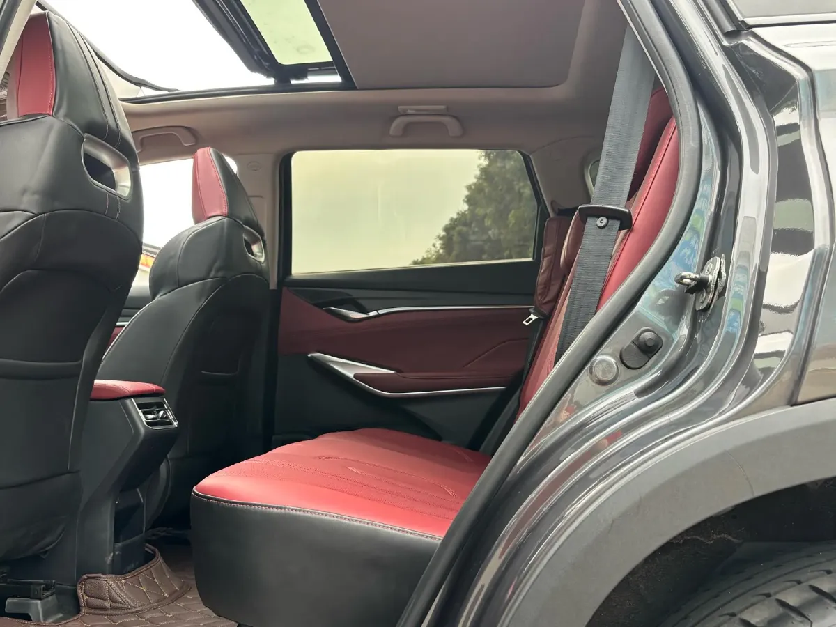 2020 ChangAn CS75 Plus 2.0T 233HP L4 8AT,autocango,china used car exporter,china ev exporter,chinese used car exporter,chinese used ev exporter