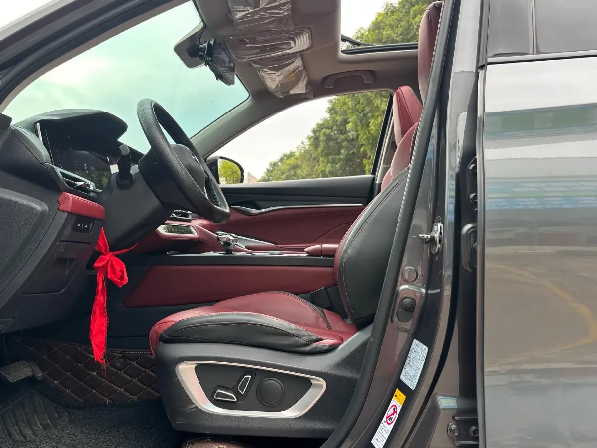 2020 ChangAn CS75 Plus 2.0T 233HP L4 8AT,autocango,china used car exporter,china ev exporter,chinese used car exporter,chinese used ev exporter