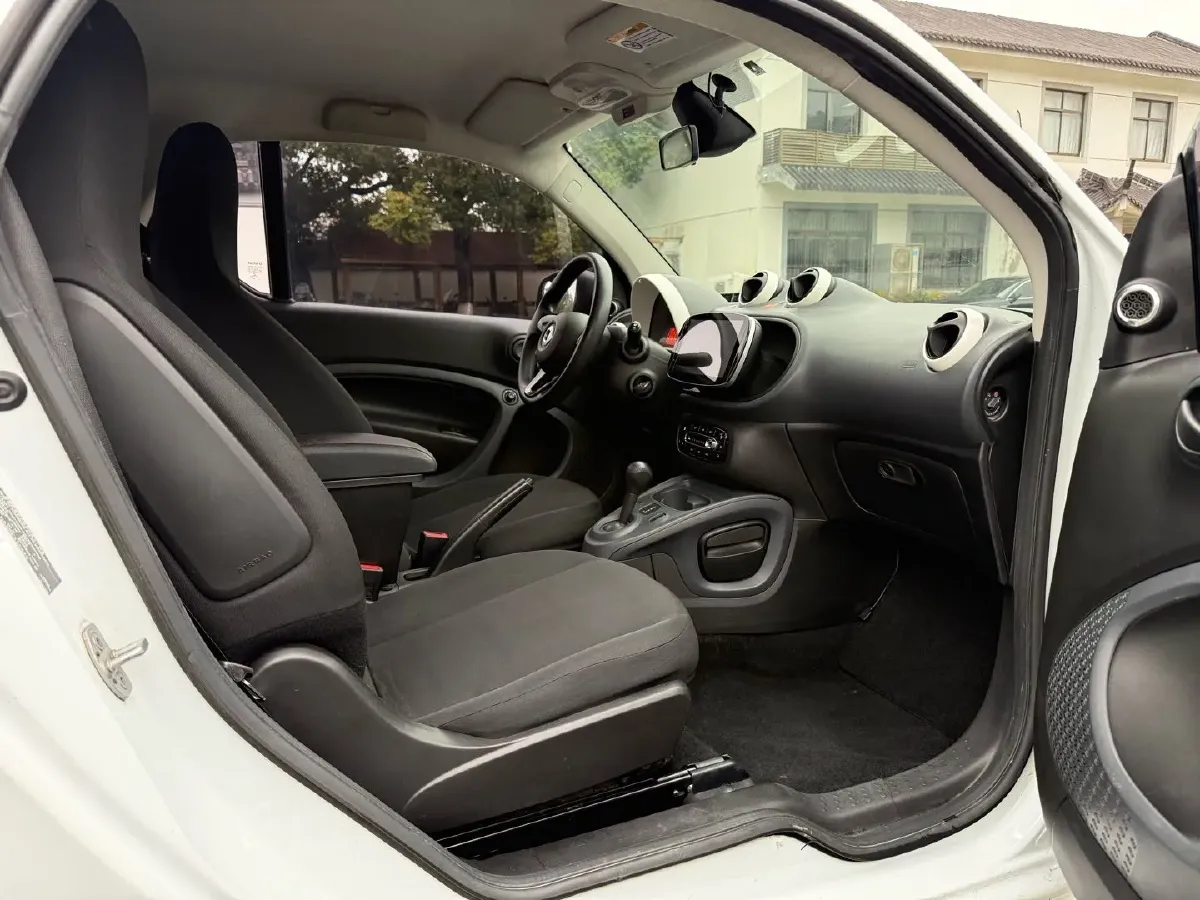 2018 HuangHai JiaoLong 2.4L 143HP L4 5AT,autocango,china used car exporter,china ev exporter,chinese used car exporter,chinese used ev exporter