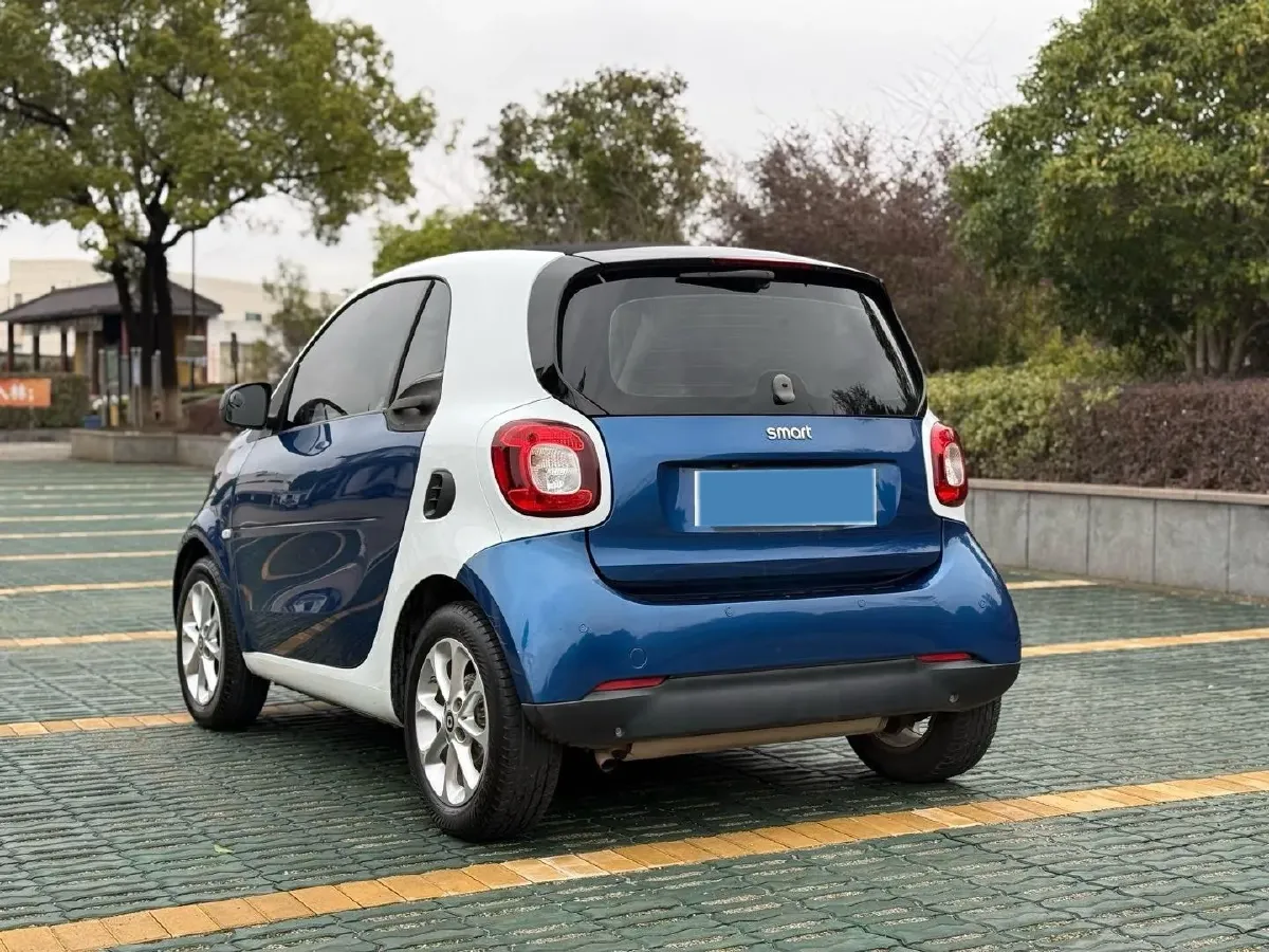 2018 HuangHai JiaoLong 2.4L 143HP L4 5AT,autocango,china used car exporter,china ev exporter,chinese used car exporter,chinese used ev exporter