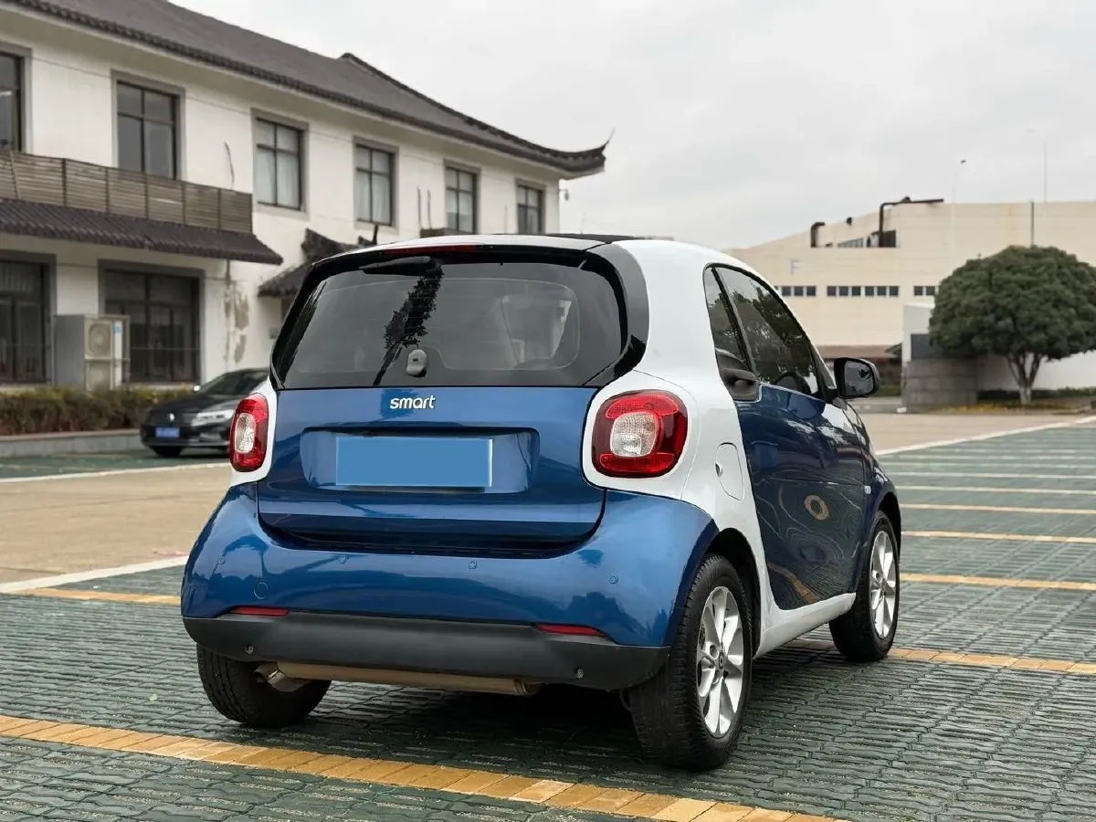 2018 HuangHai JiaoLong 2.4L 143HP L4 5AT,autocango,china used car exporter,china ev exporter,chinese used car exporter,chinese used ev exporter